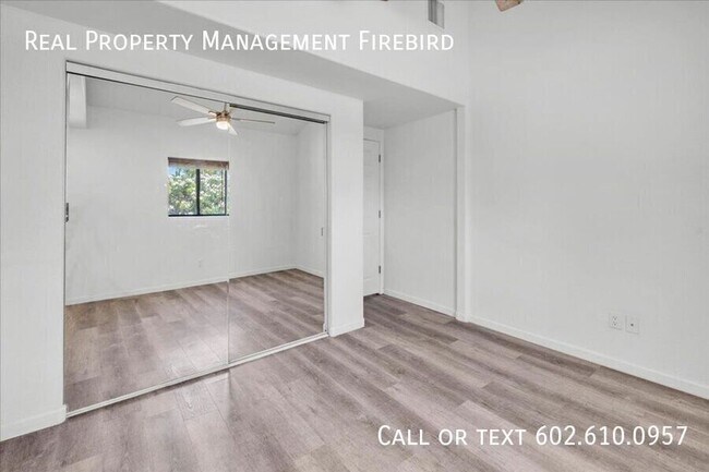 Building Photo - 548 E Palo Verde St