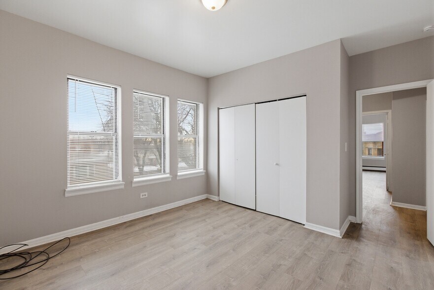 Building Photo - 237 S Lotus Ave