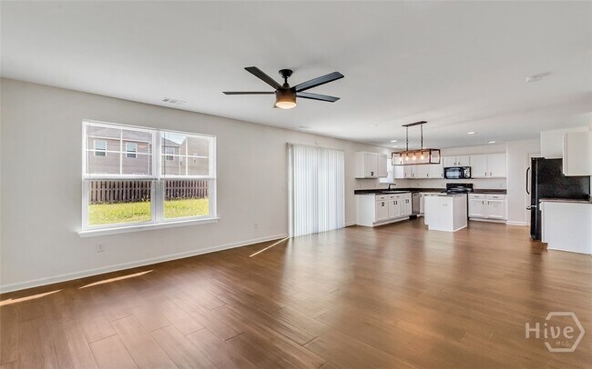 Building Photo - 40 Burnt Oak Rd