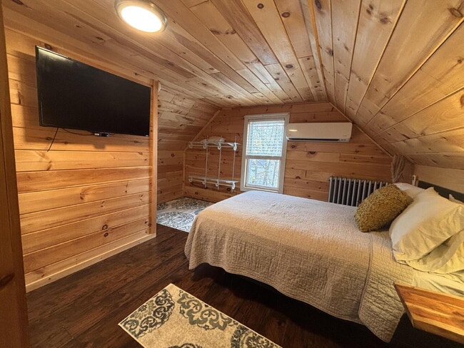 Building Photo - Fully furnished 1 bed studio in Brunswick....