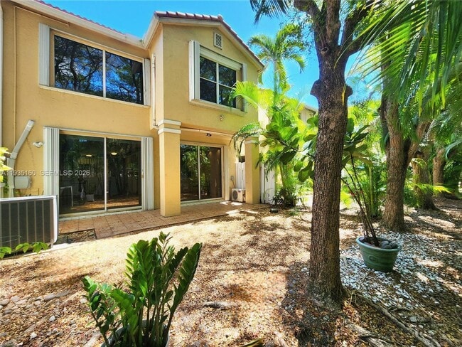 Building Photo - 21028 NE 34th Ct