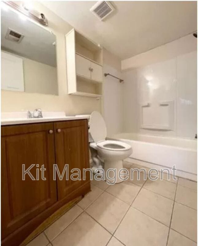 Building Photo - 6201 Garden Rd