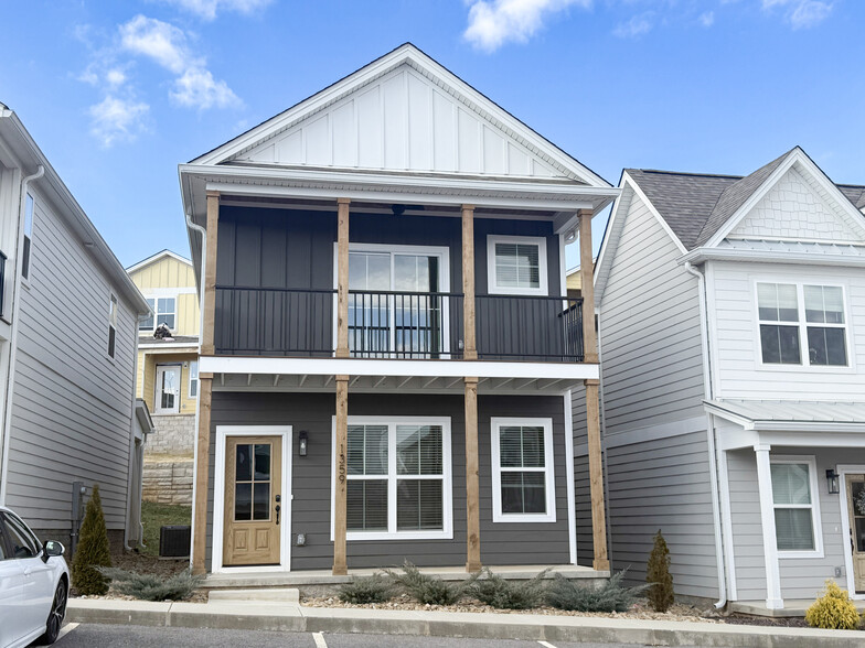 Two-Story Townhomes - Highbury