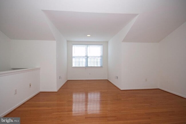 Building Photo - 9759 Bon Haven Ln