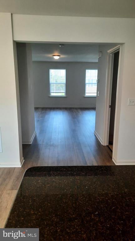 Building Photo - 832 Admiral's Quay Dr