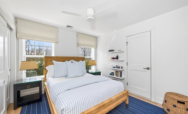 Building Photo - 17 Bayview Rd