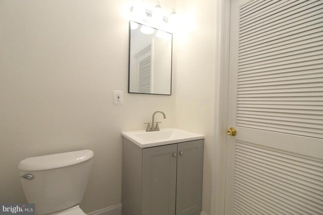 Building Photo - 19 Francis Ct