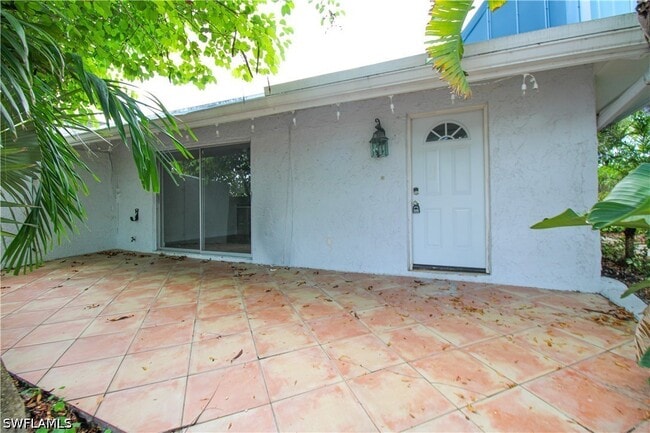 Building Photo - 1331 Chesapeake Ave