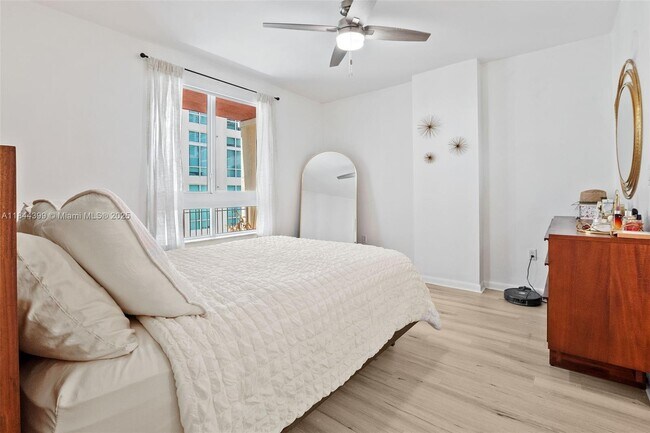 Building Photo - 7350 SW 89th St