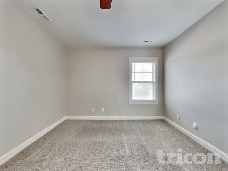 Building Photo - 13528 Swinton Rd