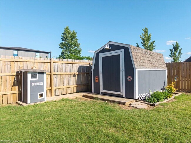 Building Photo - 3725 Colfax Way
