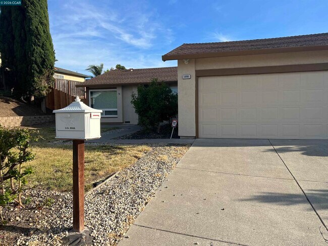 Building Photo - 1091 Alamo Ct