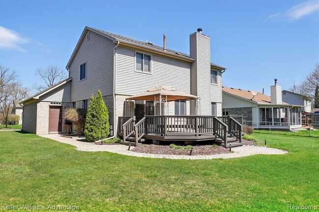 Building Photo - 40051 Finley Dr