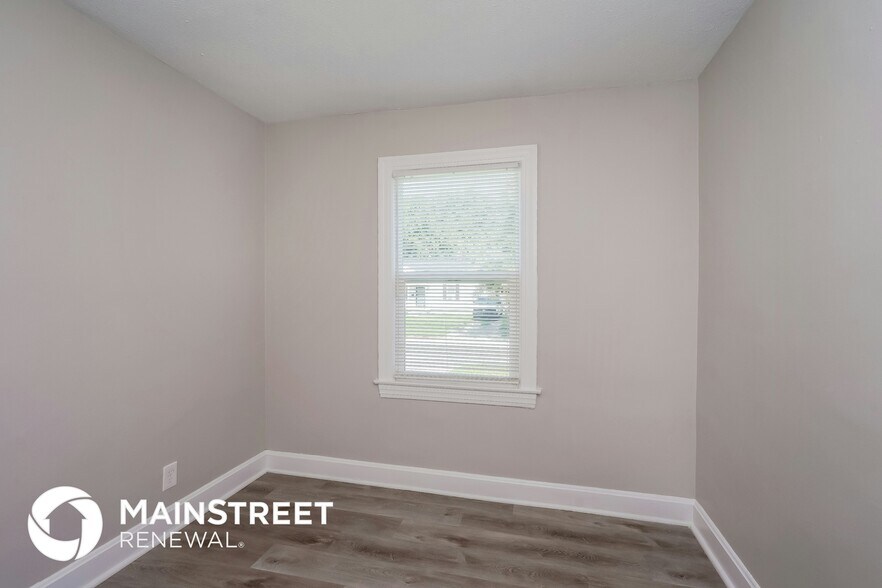 Building Photo - 1006 Woodway Ln