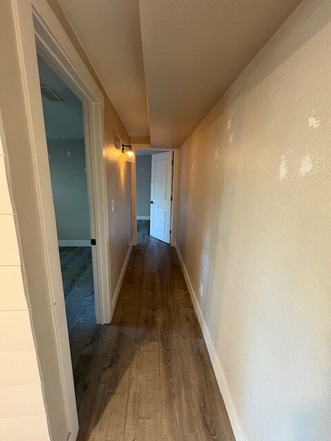 Building Photo - Beautiful Ground Level 2 Bedroom in Lakewo...