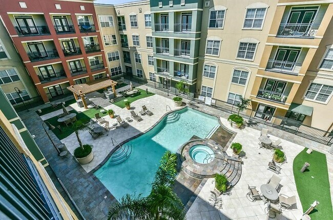 Building Photo - 1711 Old Spanish Trl