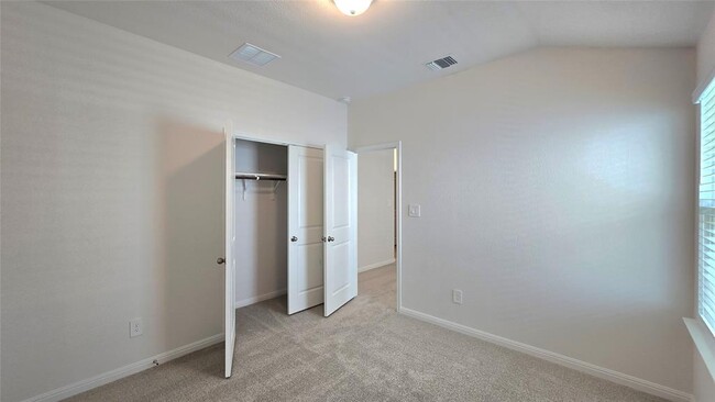 Building Photo - 122 Holmby Dr