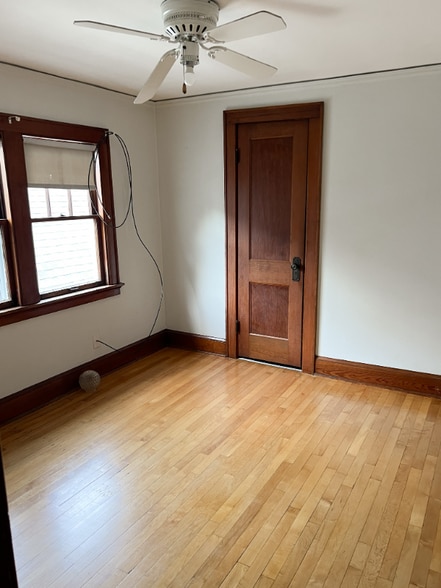 Building Photo - 1463 S 90th St