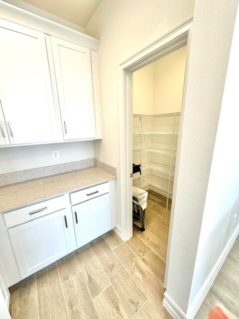 Full Size Pantry too!! - 11687 74th Cir E
