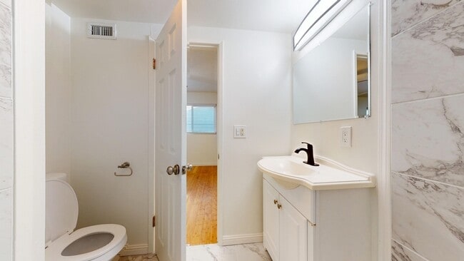 Building Photo - 22713 Frigate Ave