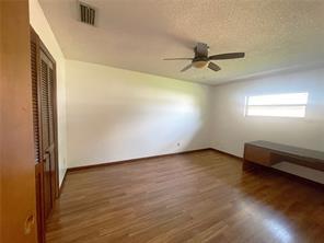Building Photo - 3105 5th St