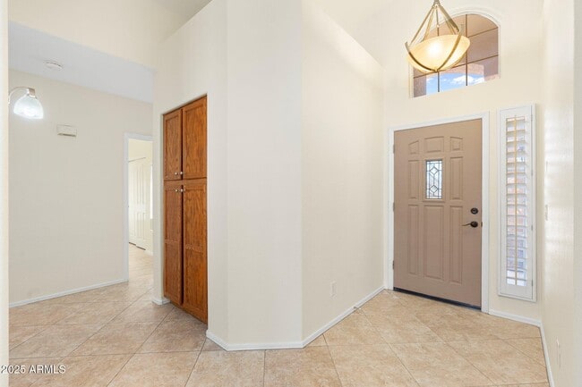 Building Photo - 7910 W Adobe Dr