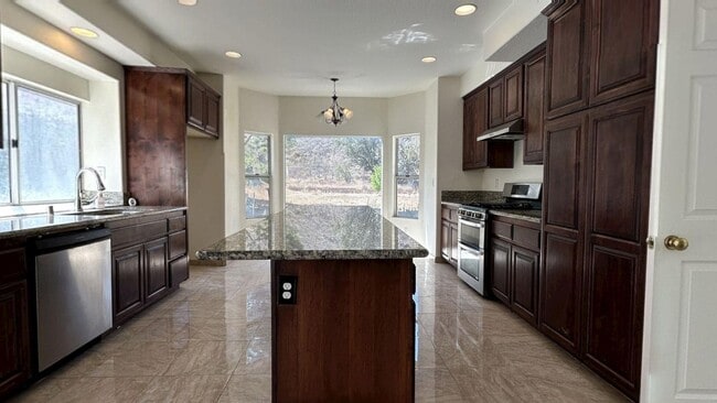 Building Photo - 2191 S Wild Canyon Dr