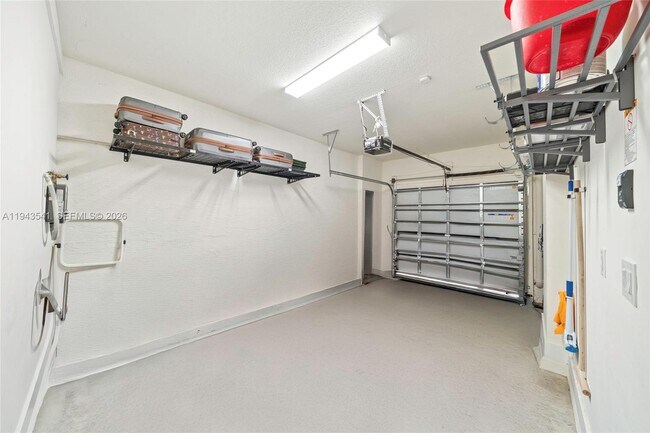 Building Photo - 4648 NW 83rd Ave