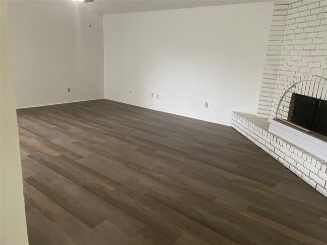 Building Photo - 17615 Red Wolf Ct