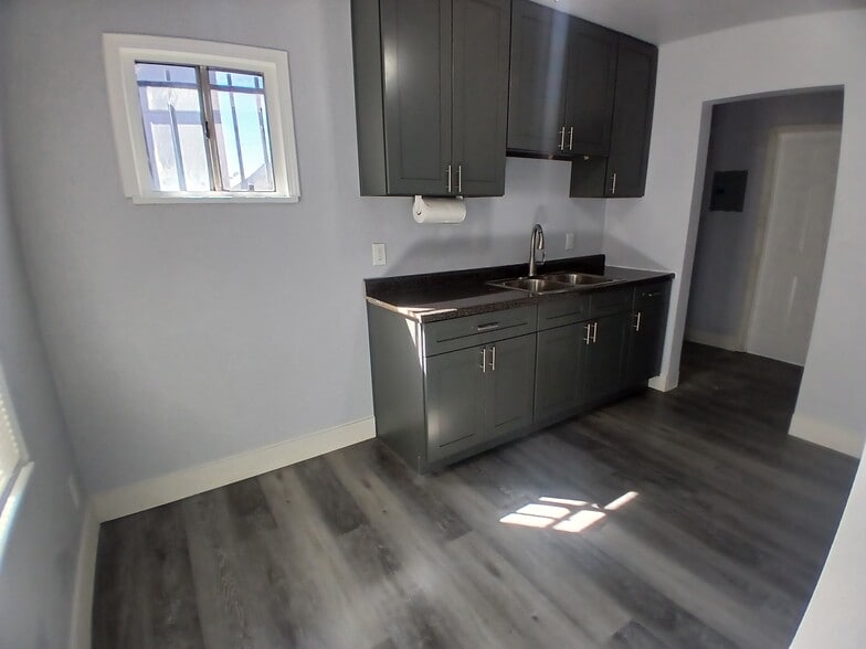 Kitchen - 8641 1/2 S Hoover St