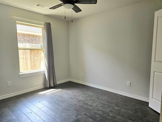 Building Photo - 2833 Bretton Woods Dr