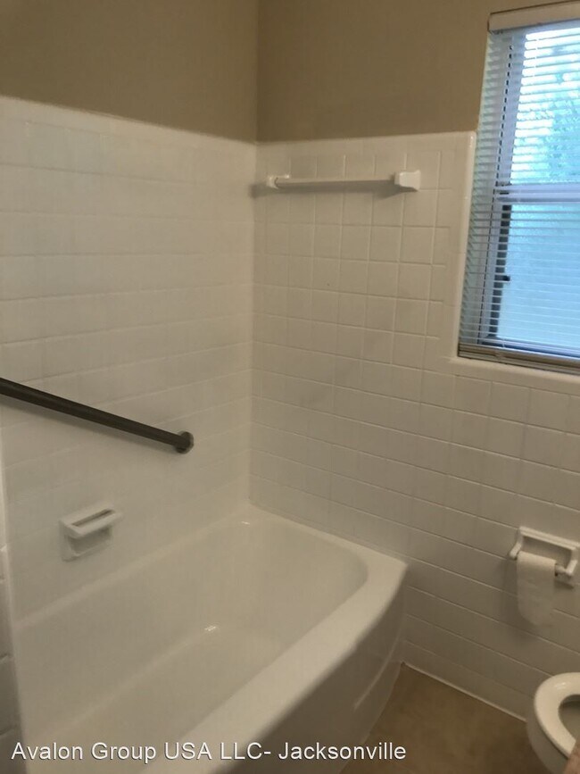 Building Photo - 3 br, 2 bath House - 5433 Oliver street S