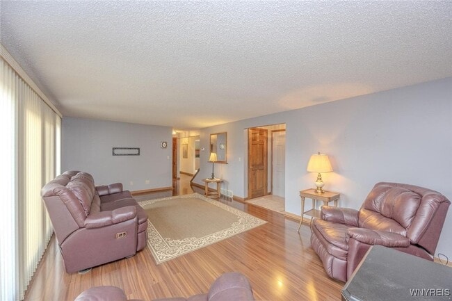 Building Photo - 6784 Bear Ridge Rd