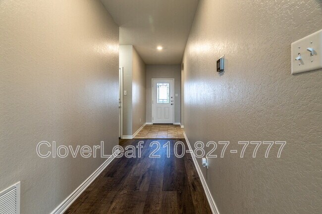 Building Photo - 682 Pond Springs