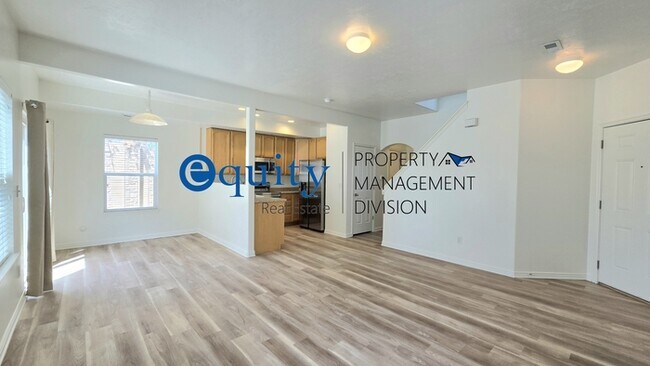 Building Photo - Newly Updated!