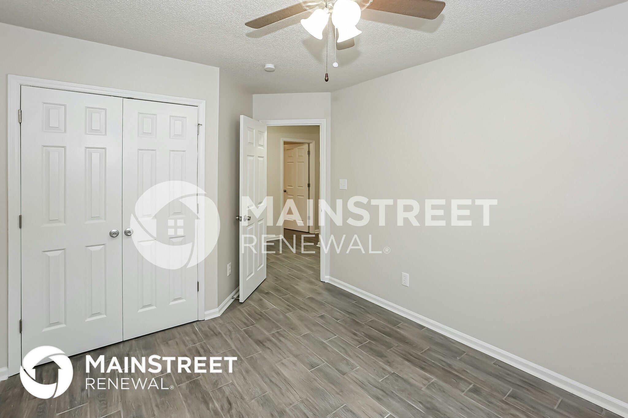 Building Photo - 3330 Crescent Knoll Dr