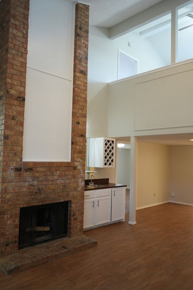 Building Photo - 5803 7th St