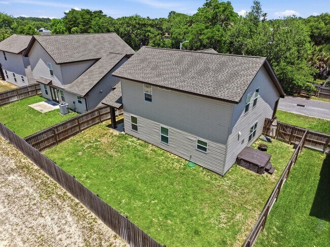 Building Photo - 2331 Hadleigh Hills Ct