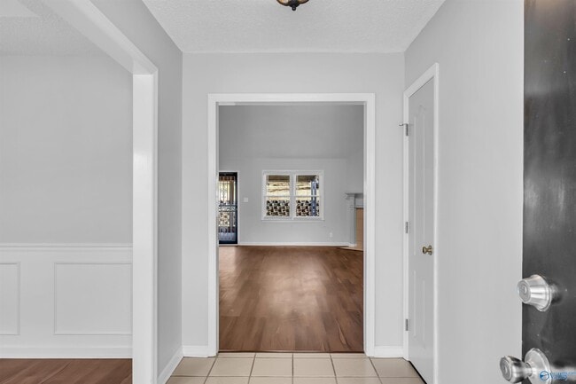 Building Photo - 212 Warfe Ct