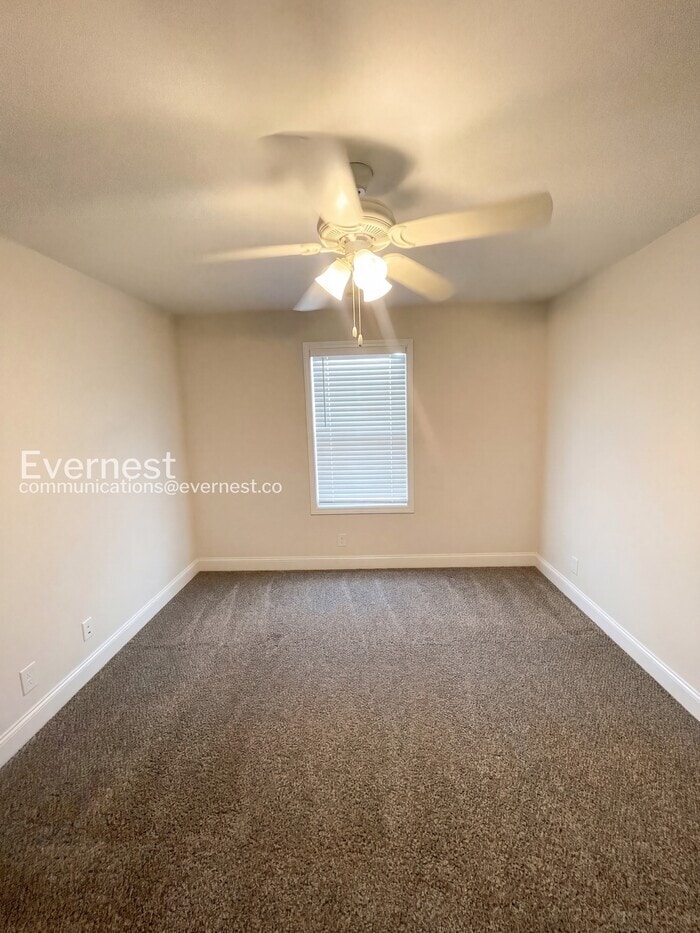 Building Photo - 817 Marksman Ct