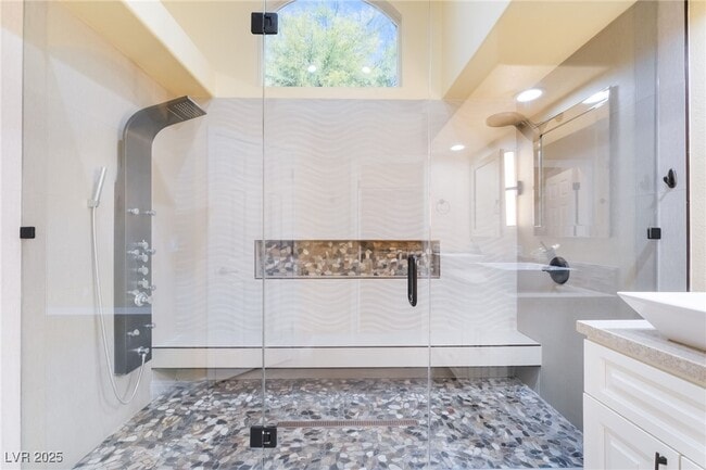 Building Photo - 9216 Sun Rose Ave