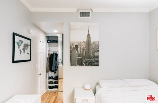 Building Photo - 497 E California Blvd