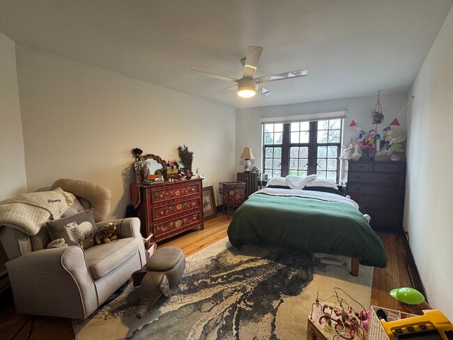 Building Photo - 28W573 Stafford Pl