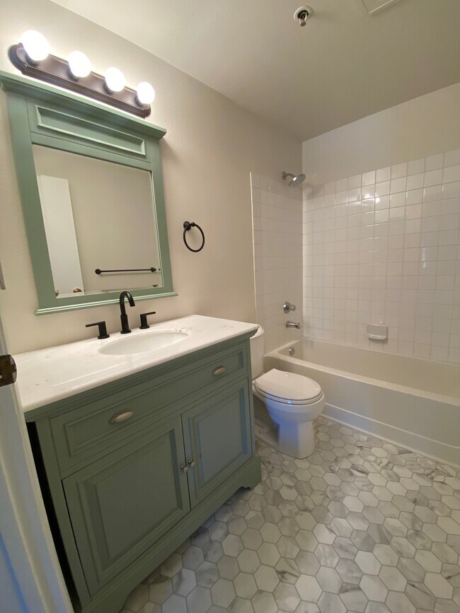 Building Photo - 215 100th St SW