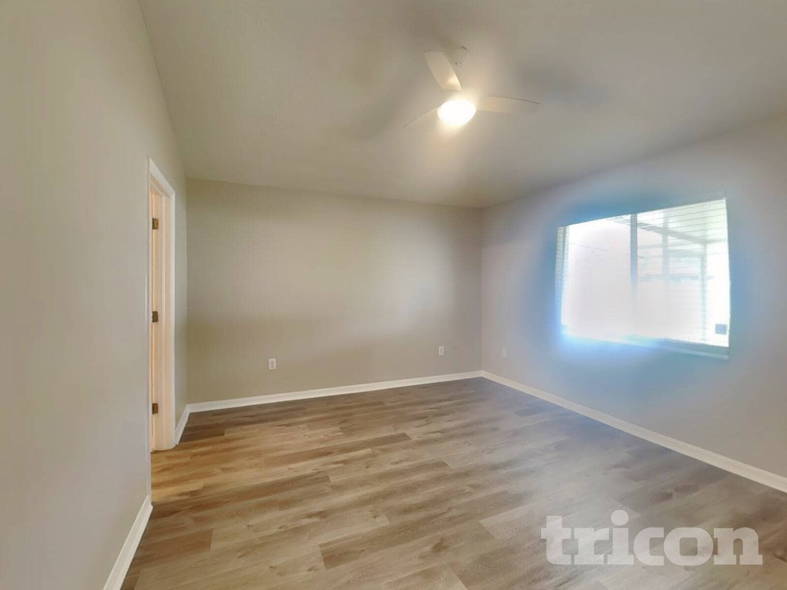 Building Photo - 27909 Breakers Dr