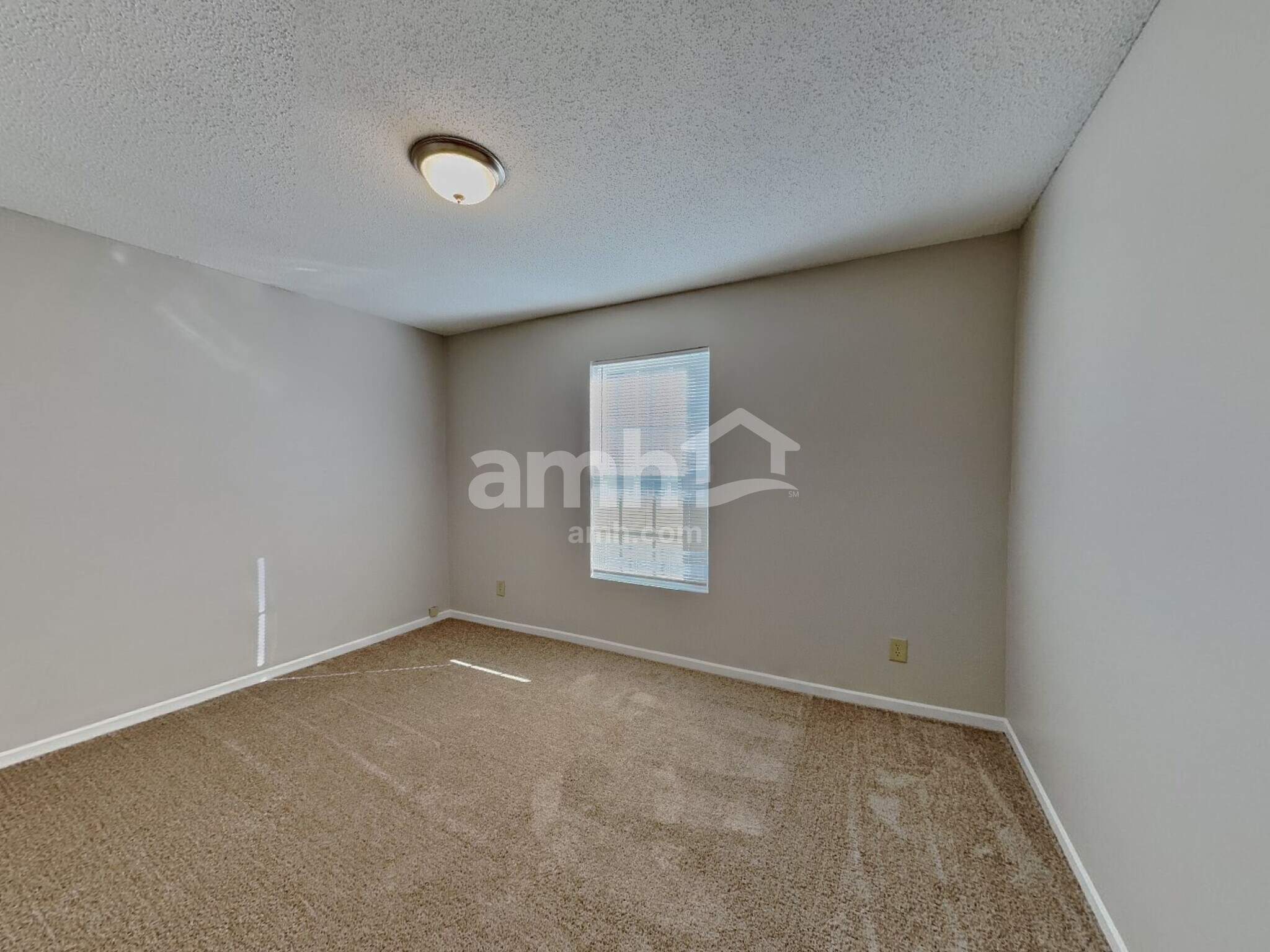 Building Photo - 2961 Sentiment Ln