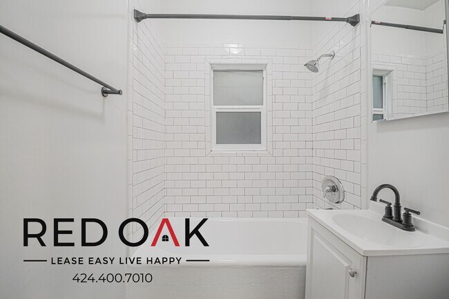 Building Photo - 1839 W 12th St