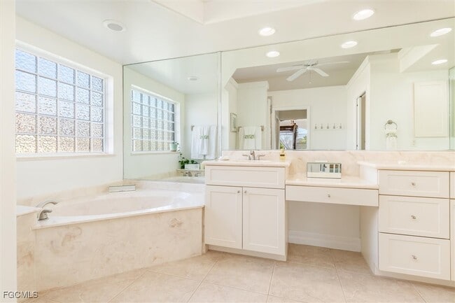 Building Photo - 11768 Lady Anne Cir