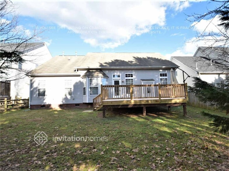 Building Photo - 2572 McGinnes Pl NW
