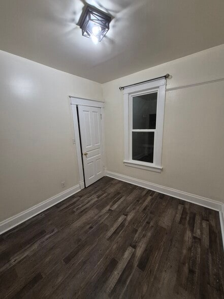 3rd bedroom - 4049 6th Ave